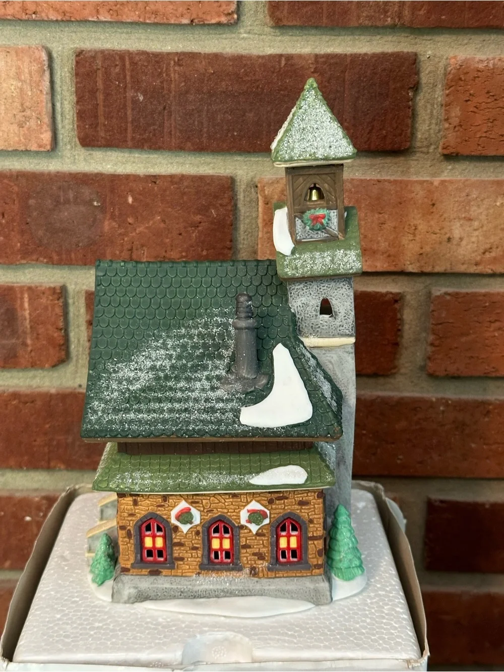 Vtg 1993 Dept 56 North Pole Village Series “North Pole Chapel